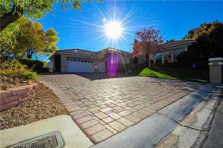 5201 Sandy Cactus Ln Las Vegas, NV 89149