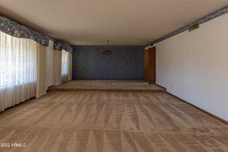 1340 E Caroline Lane Tempe, AZ 85284