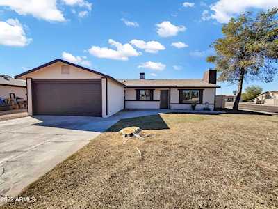 2403 E Inverness Avenue Mesa, AZ 85204