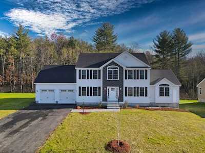 79 Hayfield Rd #Lot 6 Dracut, MA 01826