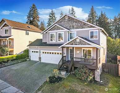 8002 1st St SE Lake Stevens, WA 98258
