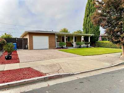 2472 Painted Rock Dr Santa Clara, CA 95051