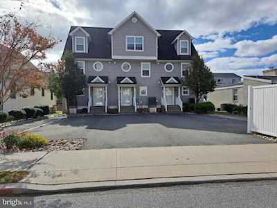 621 94th St #B Ocean City, MD 21842