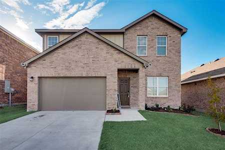 755 Wellington Drive Lavon, TX 75166