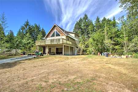 483 N Suncrest Dr Hoodsport, WA 98548