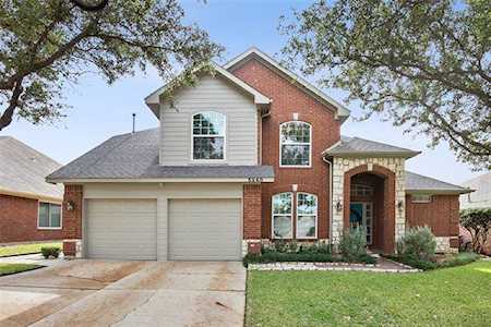 5948 Hillview Drive Watauga, TX 76148