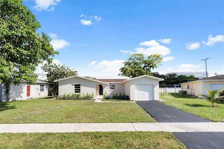 860 SW 81st Ter North Lauderdale, FL 33068