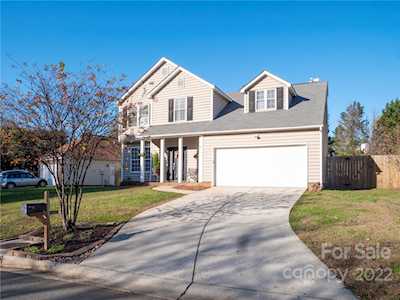 2887 Huckleberry Hill Dr Fort Mill, SC 29715