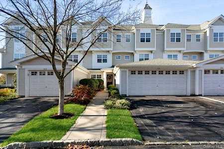 223 Northview Court Peekskill, NY 10566