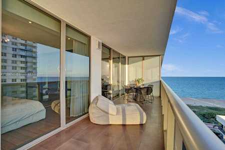 5875 Collins Ave #1004 Miami Beach, FL 33140