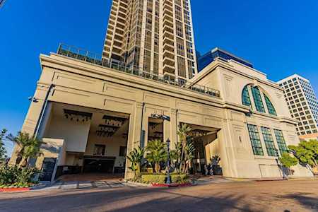 700 W E St #2003 San Diego, CA 92101