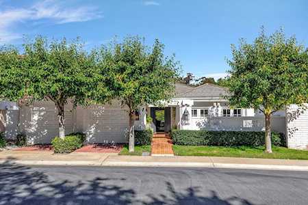 2560 Caminito Porthcawl La Jolla, CA 92037