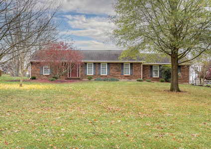 134 Gaybourne Way Versailles, KY 40383
