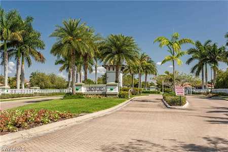 3037 Royal Gardens Ave Fort Myers, FL 33916