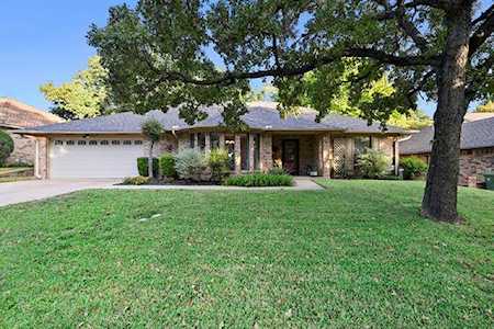 5205 Wind Rock Court Arlington, TX 76017
