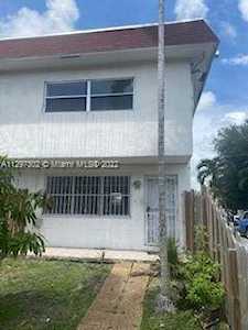 1480 NE 151st St #101 North Miami Beach, FL 33162