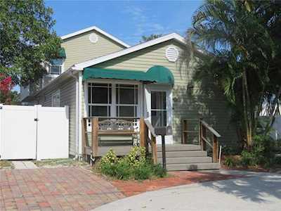 451 27th Ave N St. Petersburg, FL 33704