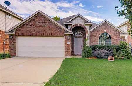 4905 Summer Oaks Lane Fort Worth, TX 76123