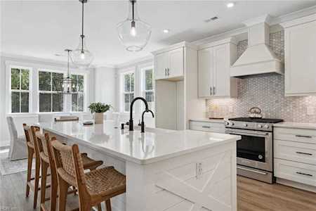 2341 Treesong Trl Virginia Beach, VA 23456