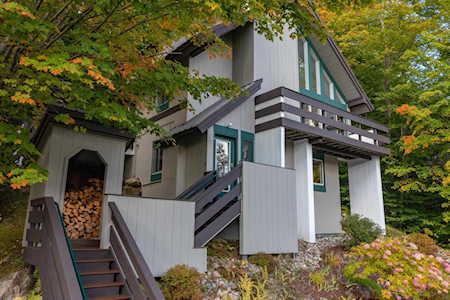 72 Flume Rd Lincoln, NH 03251