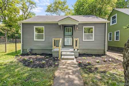 19790 Biltmore St Detroit, MI 48235