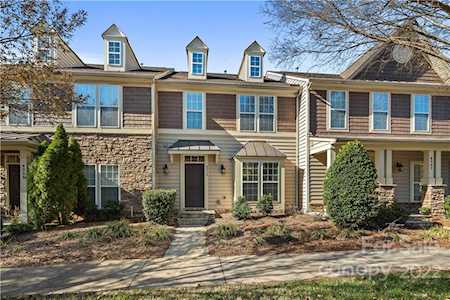8343 Viewpoint Ln Cornelius, NC 28031