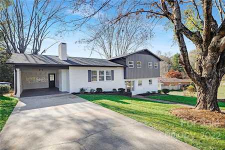 708 Georgia Ave Statesville, NC 28677