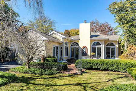 608 Chinoe Rd Lexington, KY 40502
