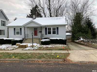 608 Eldridge St Washington, IL 61571