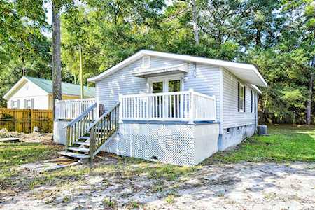 3884 Mineola Ave. Little River, SC 29566