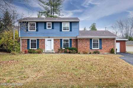 105 Blue Fields Rd Louisville, KY 40223