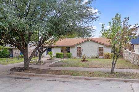 739 Gallant Fox Drive Dallas, TX 75211