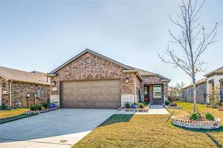 832 Hidden Eddy Drive Mckinney, TX 75071