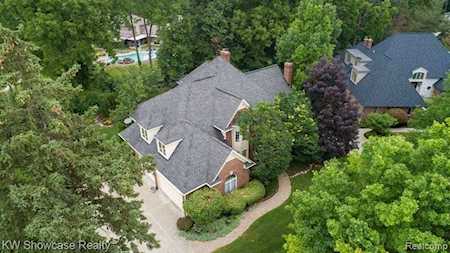 35290 Stratton Hill Farmington Hills, MI 48331