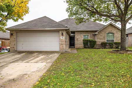 817 La Sierra Court Crowley, TX 76036