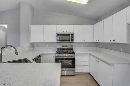 737 Wheat Ridge Ln #201 Las Vegas, NV 89145