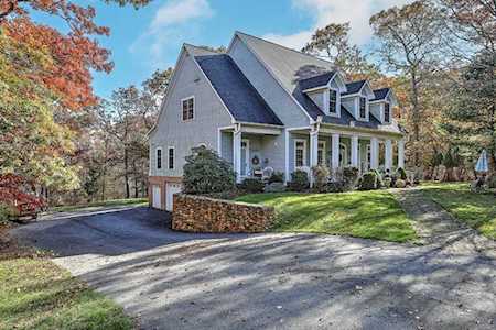 1 Stoney Hill Ln. Dartmouth, MA 02748