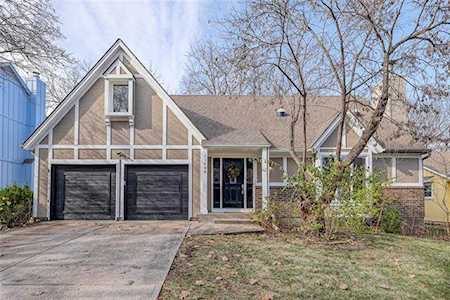 11408 Riley St Overland Park, KS 66210