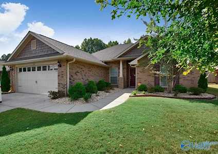 128 Bermuda Lakes Drive Meridianville, AL 35759