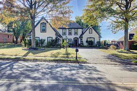 9835 Woodland Hills Dr Cordova, TN 38018