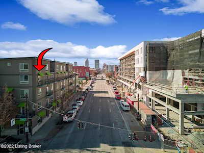 110 S Campbell St #413 Louisville, KY 40206
