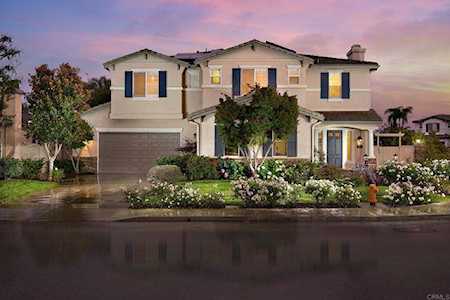 2887 Corte Morera Carlsbad, CA 92009