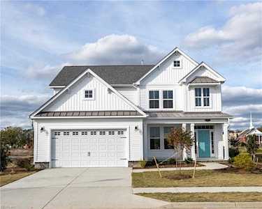 1873 Bancroft Rd Chesapeake, VA 23320