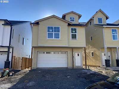 260 W Barbaras WAY Newberg, OR 97132