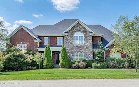 227 Peach Orchard Cir Fisherville, KY 40023