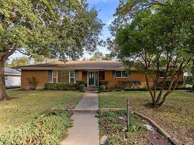 4344 Selkirk Drive W Fort Worth, TX 76109