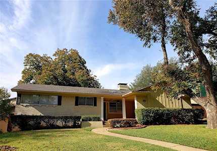 9735 Queenswood Lane Dallas, TX 75238