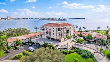 6218 Palma Del Mar Blvd S #303 St. Petersburg, FL 33715