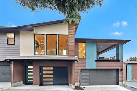 4663 240th St SW Mountlake Terrace, WA 98043
