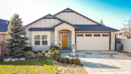 5018 S Lava Springs Loop Nampa, ID 83836